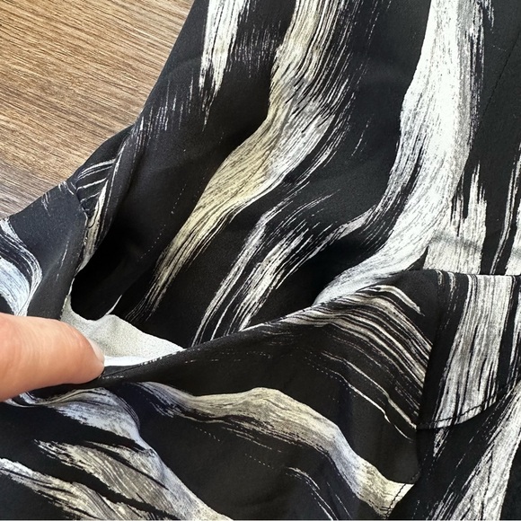 Joy Cioci Womens Jenelle Blazer 100% Silk Zipper Size 4 USA Ruffle Stripe Black - Picture 5 of 13